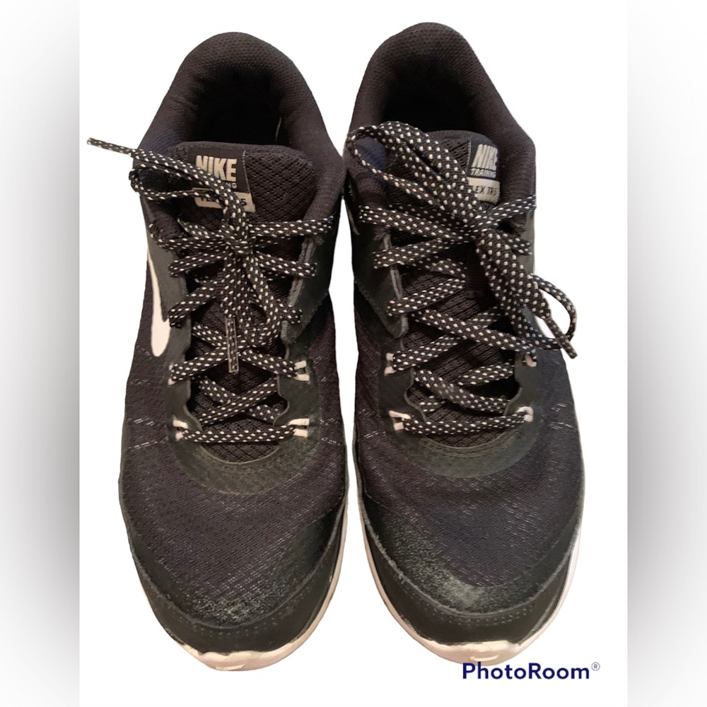 Nike Women’s Sneakers Black Flex TR5 Training Cross Fit Sneakers. Size 8 - Picture 3 of 7